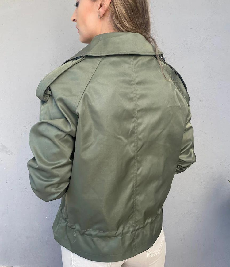 JIMENA | CHAQUETA VERDE SATINADO